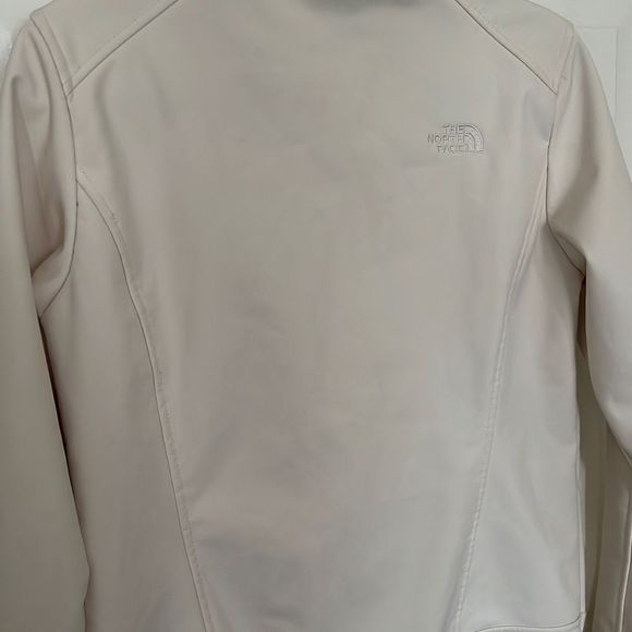 The North Face Jacket - Picture 5 of 7